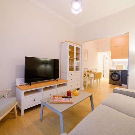 New Modern 2Nd Floor Apartment 塞萨洛尼基 外观 照片